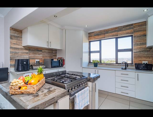 3 BEDROOM HOUSE TO LET IN RESERVOIR HILLS
